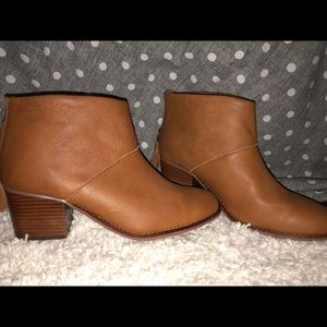 TOMS Boots
